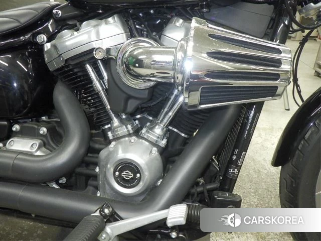 Harley-Davidson Softail Standart FXST1750 id 3950688 из Японии 7