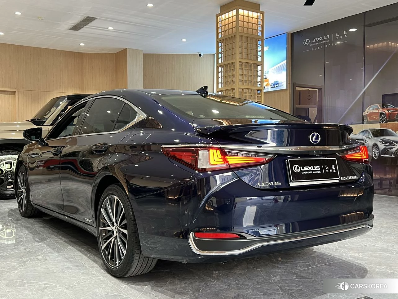 Lexus ES id 4440459 из Китая 7