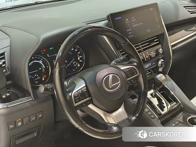 Lexus LM id 4291296 из Китая 7