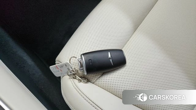 Genesis Electrified GV70 id 4202122 из Кореи 7