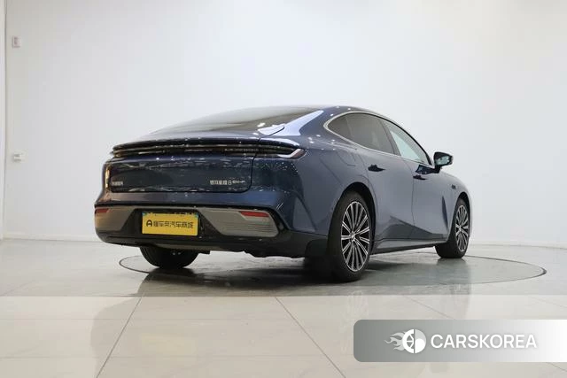 Geely Galaxy Galaxy Sparkle 8 PHEV id 4213065 из Китая 7