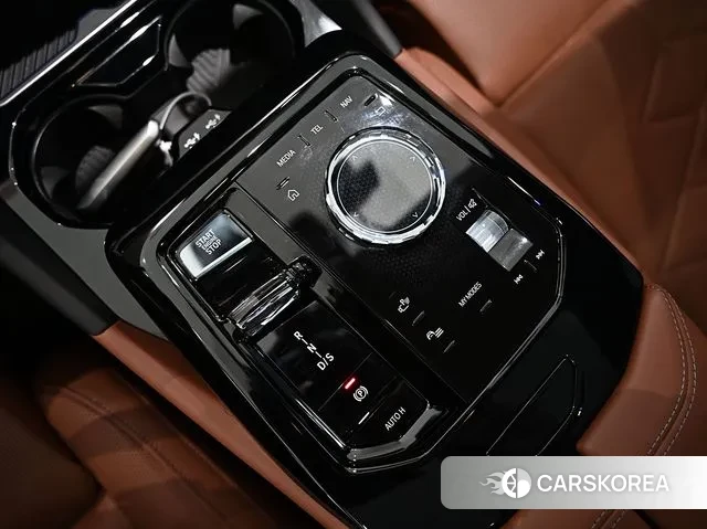 BMW 5 Series (G60) id 2983811 из Кореи 7