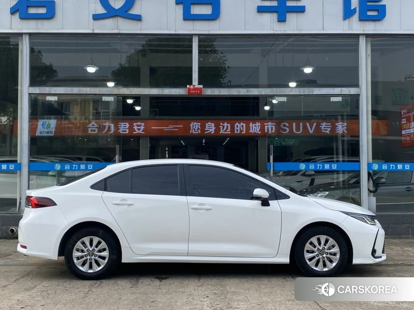 Toyota Corolla id 4514850 из Китая 7