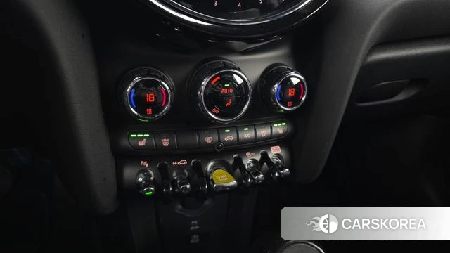 Mini Cooper Electric id 4244103 из Кореи 7