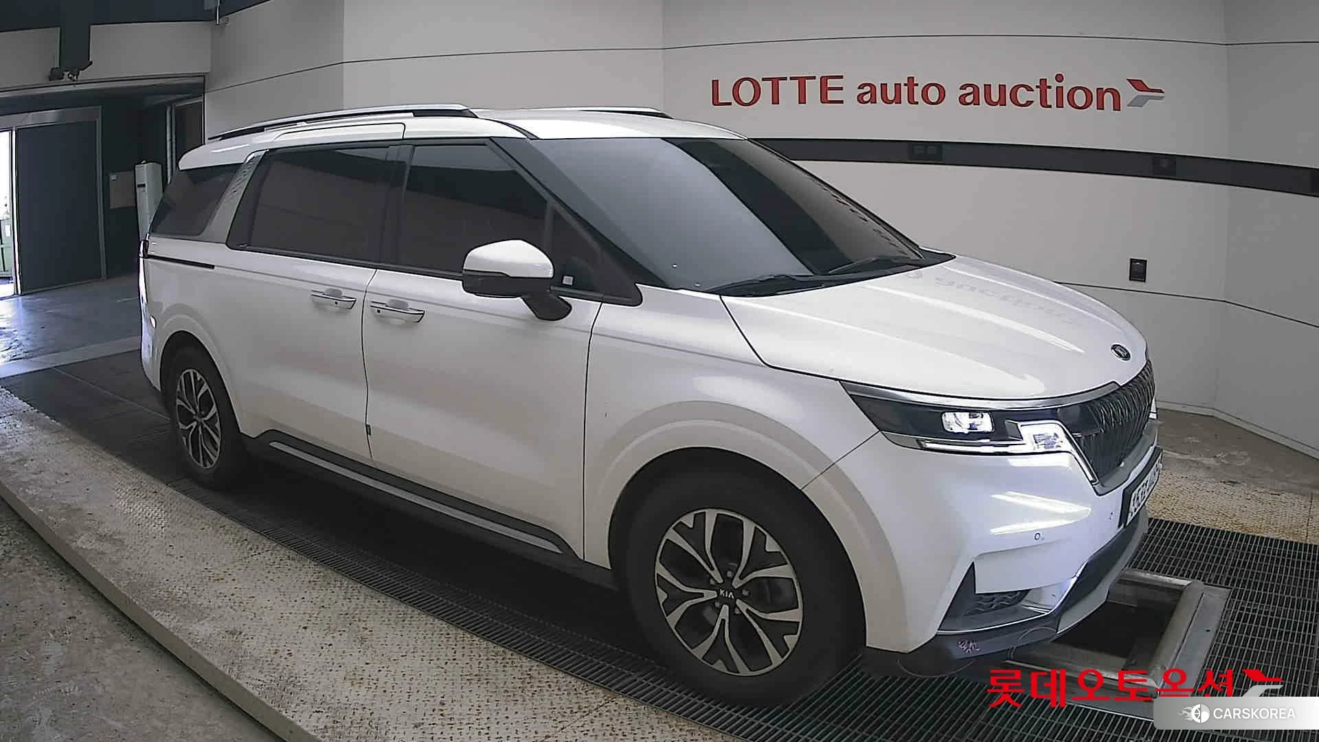 Kia Carnival id 4679383 из Кореи 7