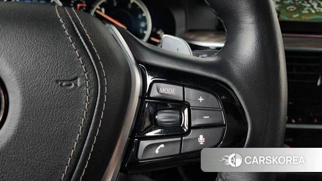 BMW 5 Series (G30) id 3925121 из Кореи 7