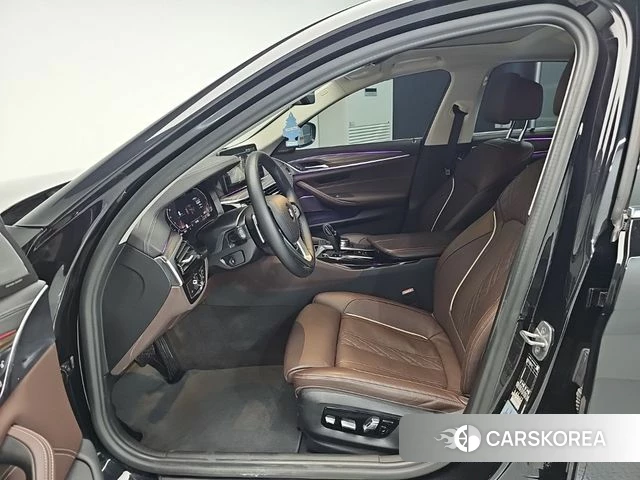 BMW 5 Series (G30) id 4506588 из Кореи 7
