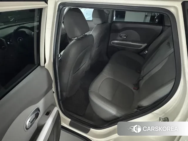 Kia Soul EV id 3500035 из Кореи 7