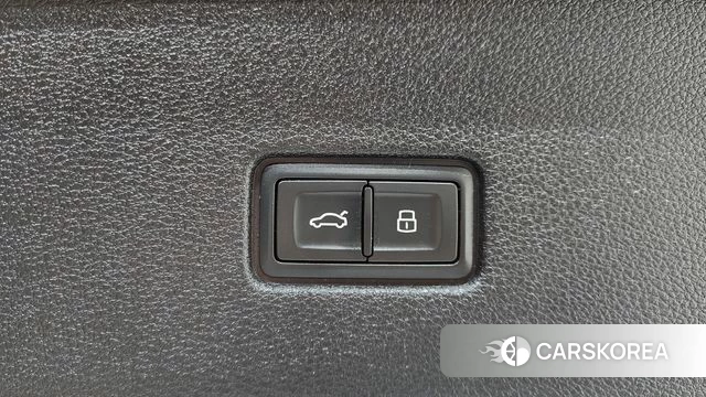 Audi Q8 (4M) id 4316802 из Кореи 7