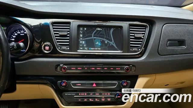 Kia The New Carnival id 2760217 из Кореи 7