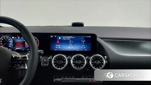 Mercedes-Benz GLA - Class H247 id 3769488 из Кореи 7