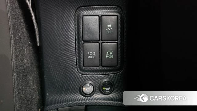 Toyota Prius C id 4693888 из Кореи 7