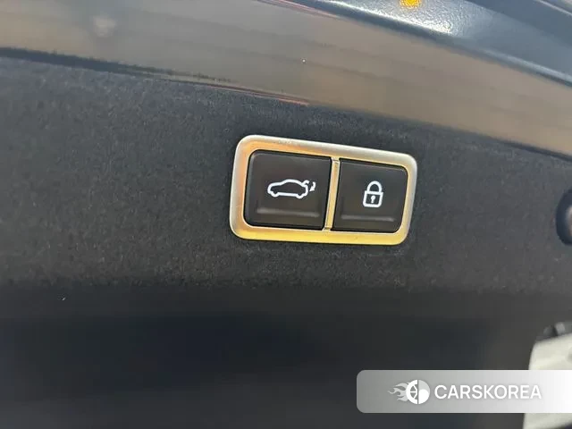 Hyundai Grandeur Hybrid (GN7) id 3734352 из Кореи 7