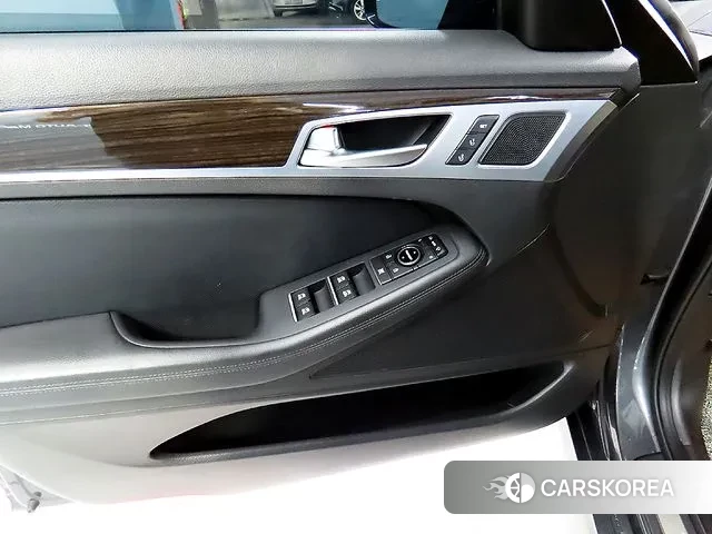 Genesis G80 id 3021032 из Кореи 7