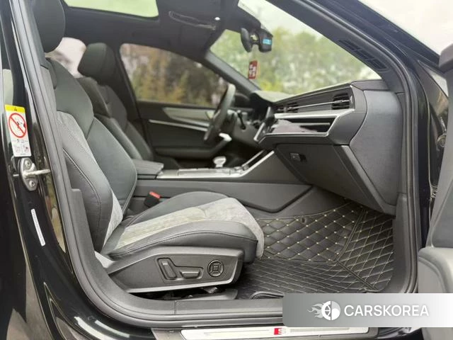 Audi A6L id 4278742 из Китая 7