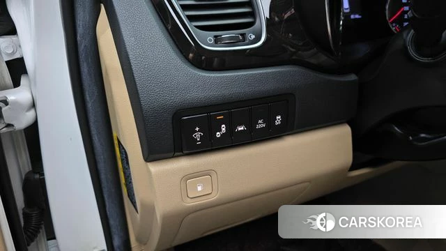 Kia The New Carnival id 4435812 из Кореи 7