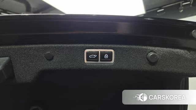 Hyundai Grandeur Hybrid (GN7) id 4549579 из Кореи 7
