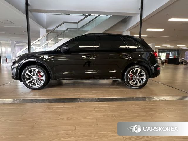 Audi Q5L id 4307676 из Китая 7