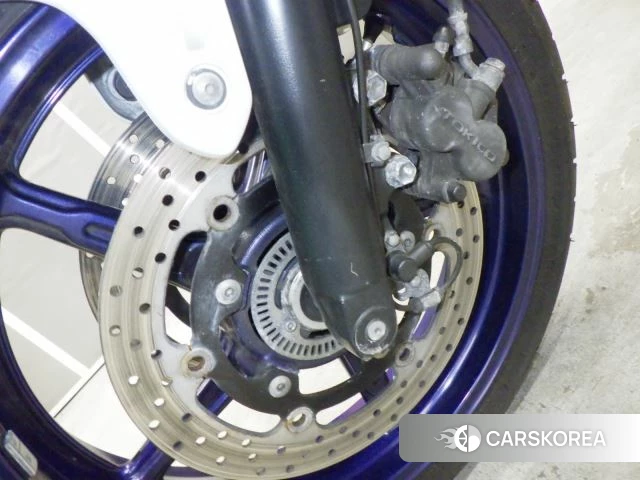 Suzuki GLADIUS 400 id 4205981 из Японии 7