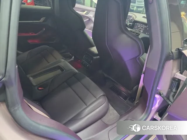 Porsche Taycan id 3654858 из Кореи 7