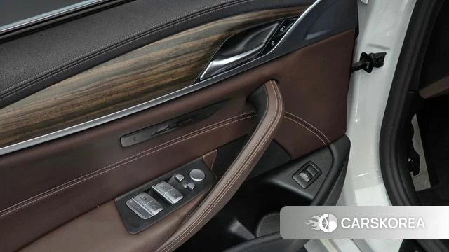 BMW 5 Series (G30) id 4377065 из Кореи 7