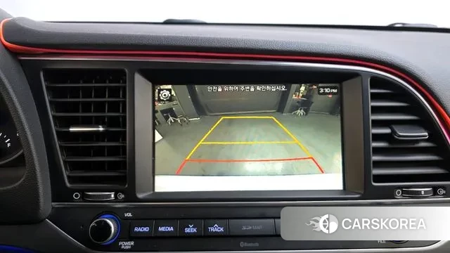 Hyundai Avante AD id 3647366 из Кореи 7