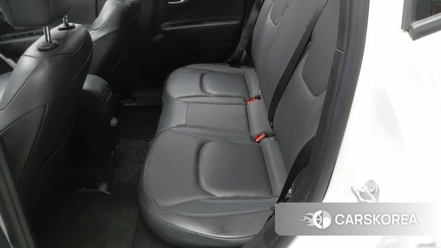 Jeep Renegade id 3833878 из Кореи 7