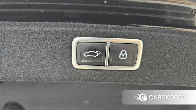 Hyundai Grandeur (GN7) id 4315798 из Кореи 7