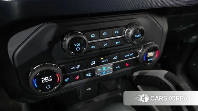 Ford Bronco 6th Generation id 3838392 из Кореи 7