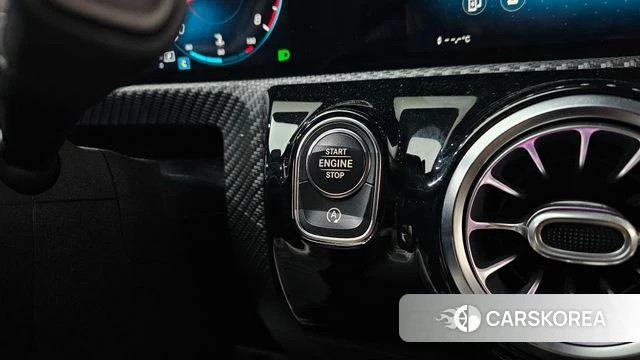Mercedes-Benz A-Class W177 id 4424030 из Кореи 7