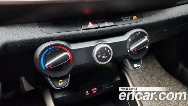 Kia Stonic id 2807878 из Кореи 7