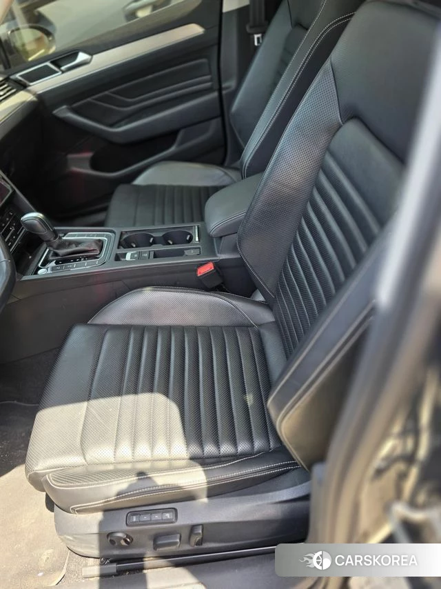 Volkswagen Passat GT (B8) id 3941721 из Кореи 7