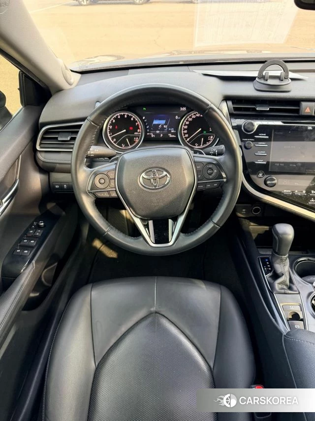 Toyota Camry (XV70) id 3965604 из Кореи 7