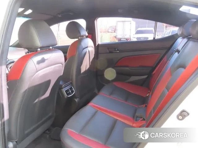 Hyundai Avante AD id 3449844 из Кореи 7