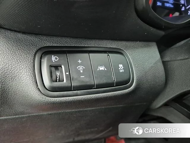 Hyundai Venue id 4915756 из Кореи 7