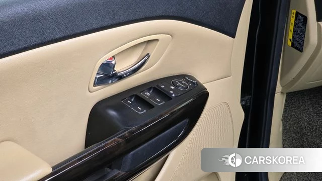 Kia The New Carnival id 3899738 из Кореи 7