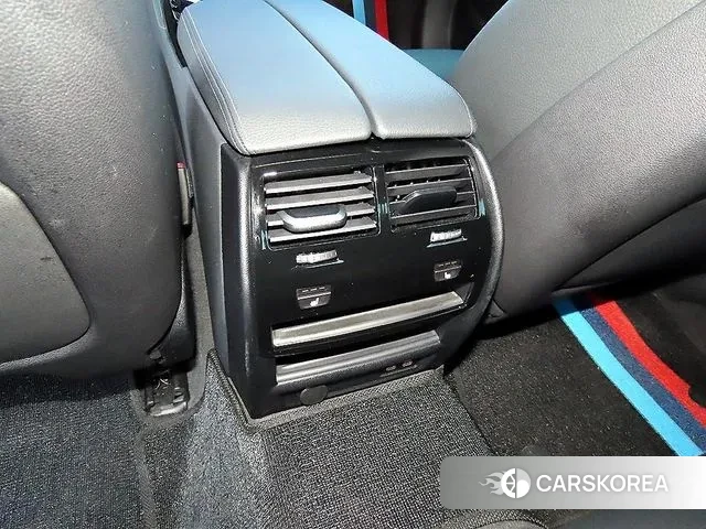 BMW 5 Series (G30) id 3606411 из Кореи 7