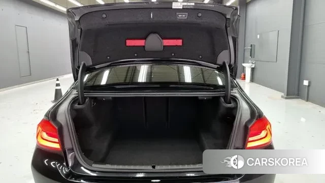 BMW 5 Series (G30) id 3385856 из Кореи 7