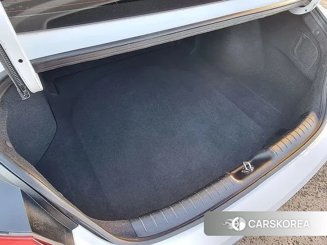 Hyundai The New Avante (CN7) id 3634358 из Кореи 7