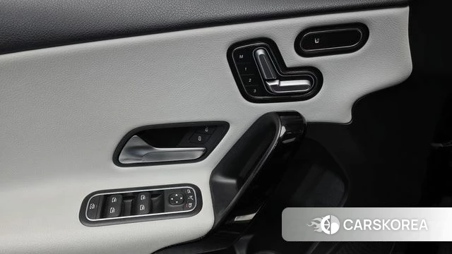 Mercedes-Benz A-Class W177 id 3807813 из Кореи 7