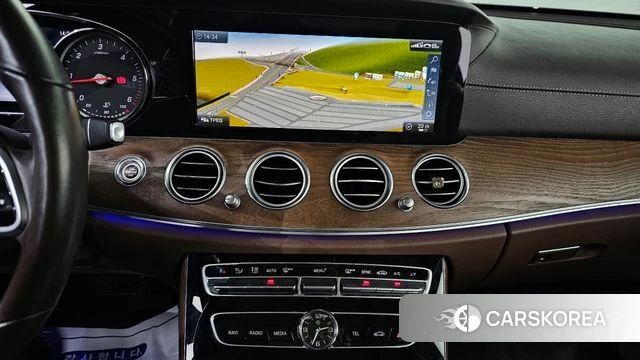 Mercedes-Benz E-Class W213 id 3807927 из Кореи 7