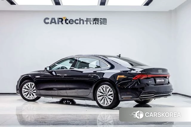 Audi A7L id 4273498 из Китая 7