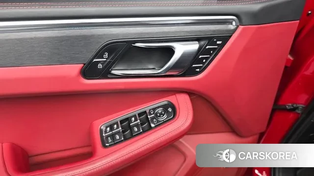 Porsche Macan id 3577097 из Кореи 7