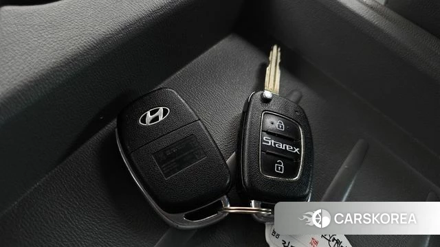 Hyundai The New Grand Starex id 4447610 из Кореи 7