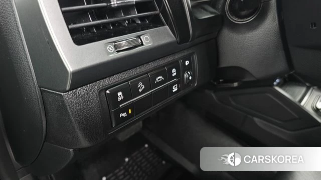 Ssangyong The New Rexton Sports Cannes id 4608661 из Кореи 7