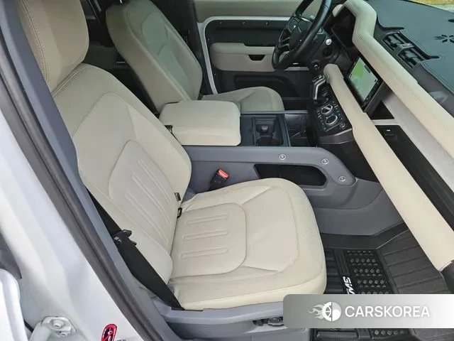 Land Rover Defender (L663) id 3753434 из Кореи 7