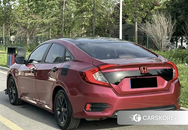 Honda Civic id 4263468 из Китая 7