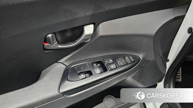 Hyundai Veloster (JS) id 3801447 из Кореи 7