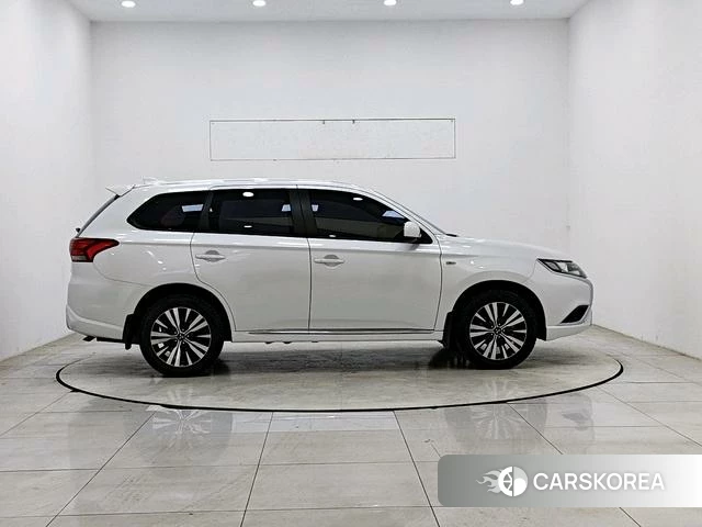 Mitsubishi  Outlander id 4218196 из Китая 7