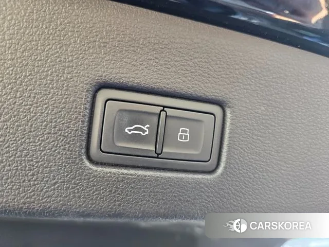 Audi S7 (4K) id 3479274 из Кореи 7